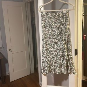 Floral print skirt. Max studio